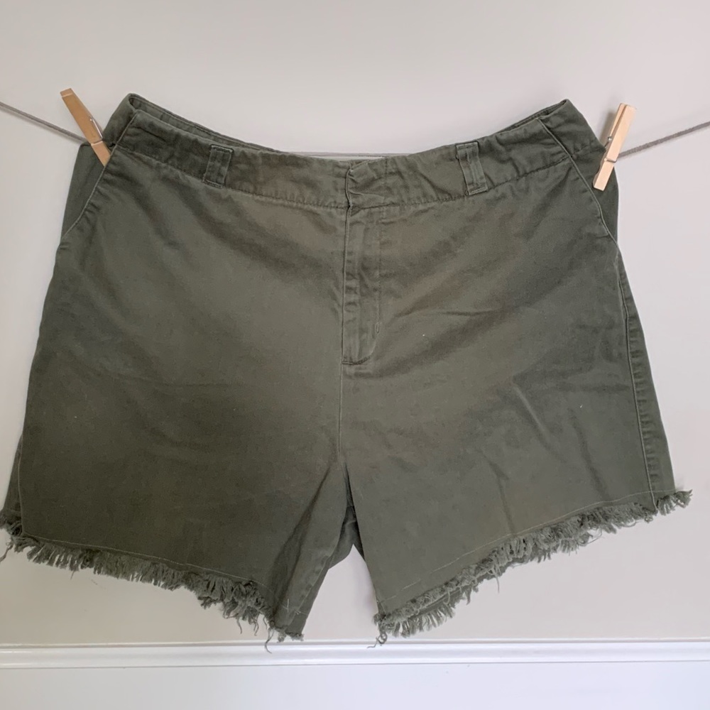 Mountain Lake soft short
